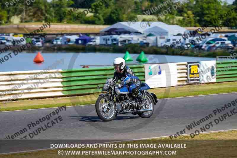 Vintage motorcycle club;eventdigitalimages;mallory park;mallory park trackday photographs;no limits trackdays;peter wileman photography;trackday digital images;trackday photos;vmcc festival 1000 bikes photographs